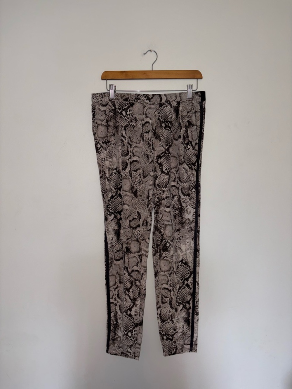 BCBGMaxazria ~ Grey Printed Joggers